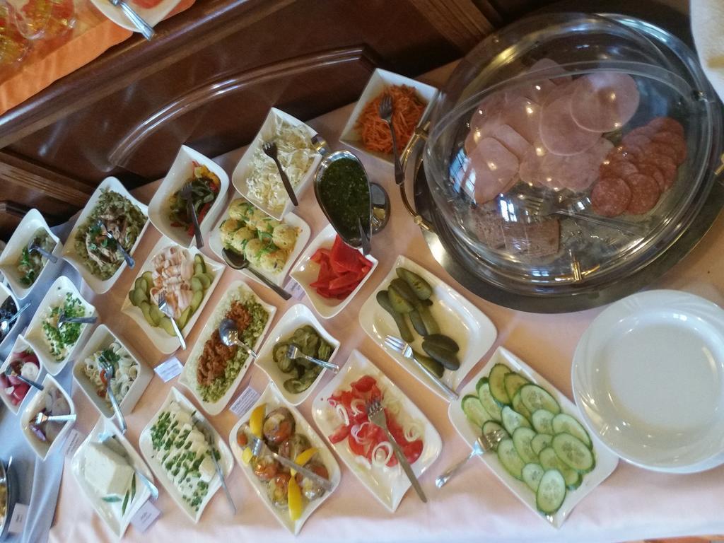 Hotel Restauracja Podzamcze Szczecin Luaran gambar