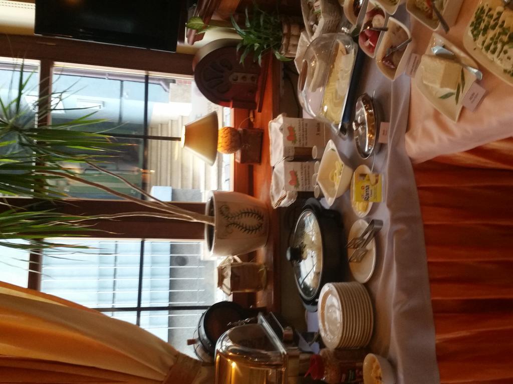 Hotel Restauracja Podzamcze Szczecin Luaran gambar