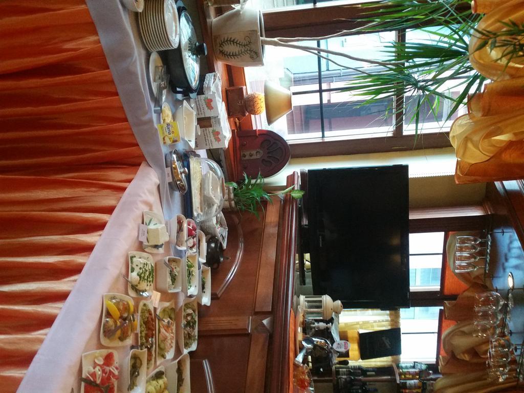 Hotel Restauracja Podzamcze Szczecin Luaran gambar