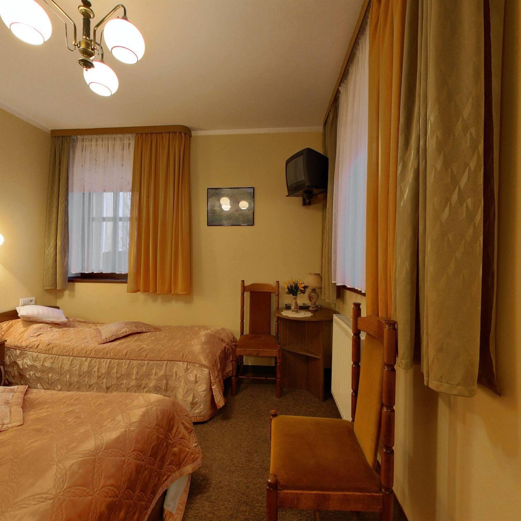 Hotel Restauracja Podzamcze Szczecin Luaran gambar
