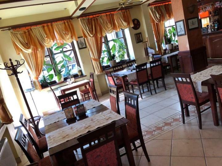 Hotel Restauracja Podzamcze Szczecin Luaran gambar
